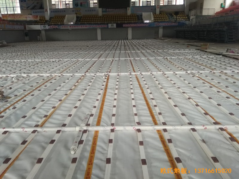 广西桂林龙胜县民族体育馆体育地板铺设案例1