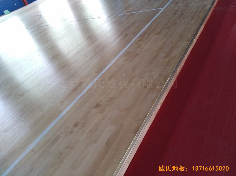 江苏江阴市榜样体育俱乐部运动地板铺装案例5