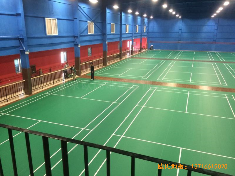 北京莲石羽羽毛球俱乐部体育地板施工案例1