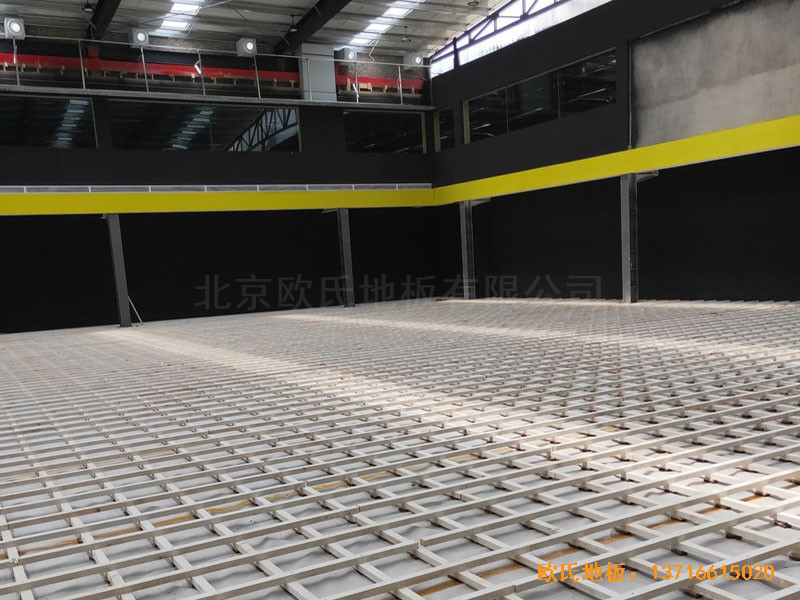 南阳骄阳体育篮球俱乐部体育木地板铺装案例